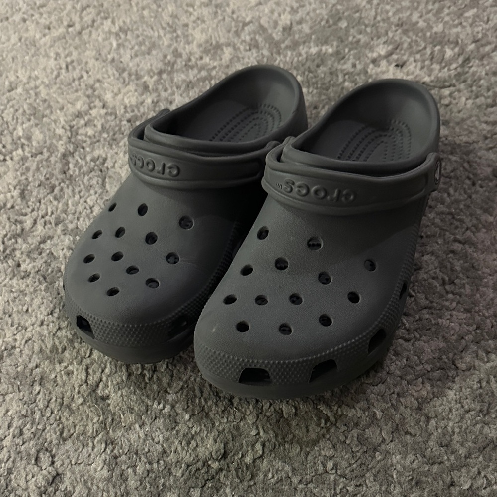 CROCS Men's Dark Gray Clogs